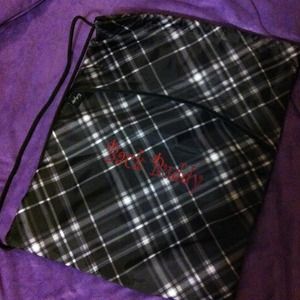 Cinch sac - Black pick me plaid with Red Back buddy