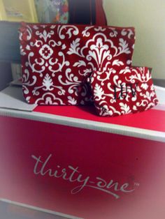 Mini Zipper Pouch - red parisian pop with LUV
